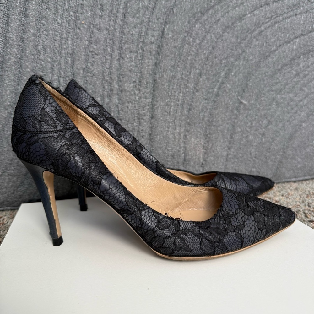 Valentino Garavani Black Lace Slip On Pointed Toe Heels Pumps Shoes Size 37 - Picture 1 of 17